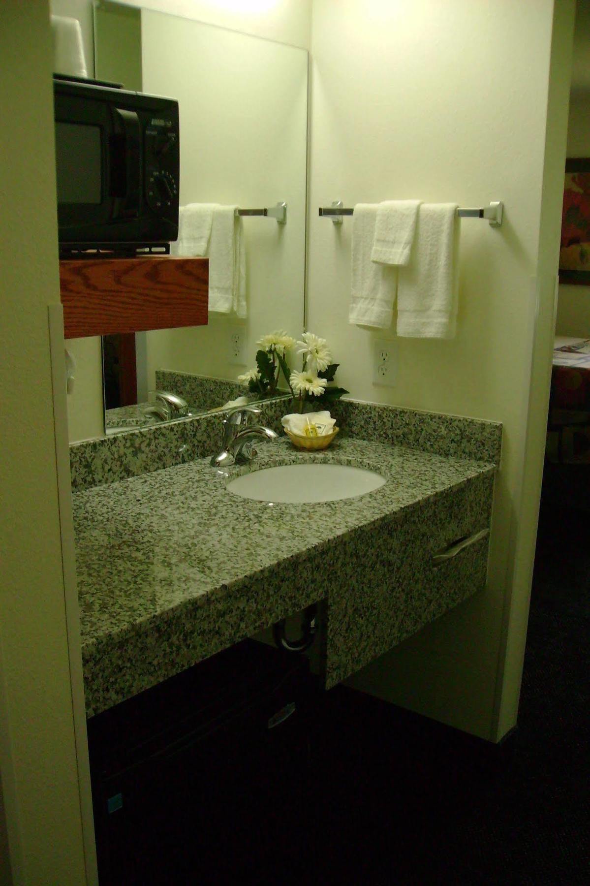 Travelodge By Wyndham Low Moor Near Covington Exteriör bild