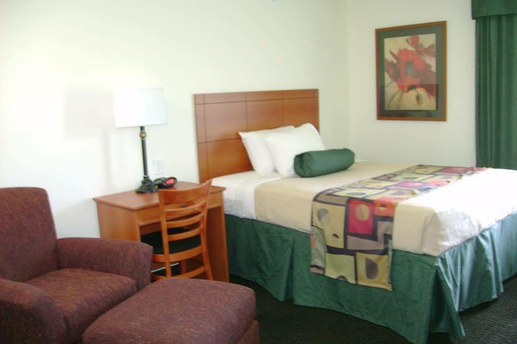 Travelodge By Wyndham Low Moor Near Covington Exteriör bild